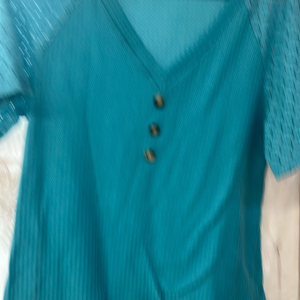 🌹Teal‎ V-Neck Buttoned Women's Top